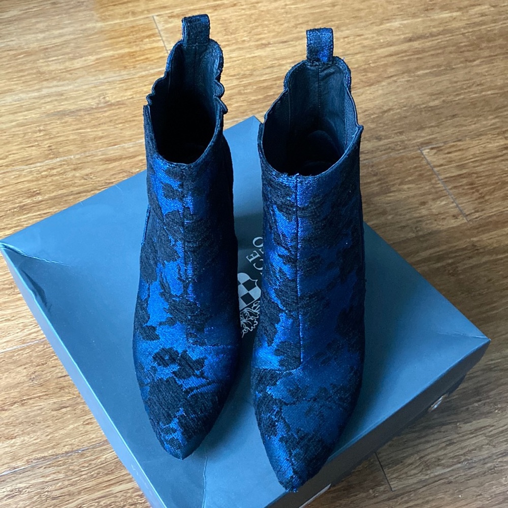 Vince Camuto Britsy Suede Satin Boots Sz 37.5